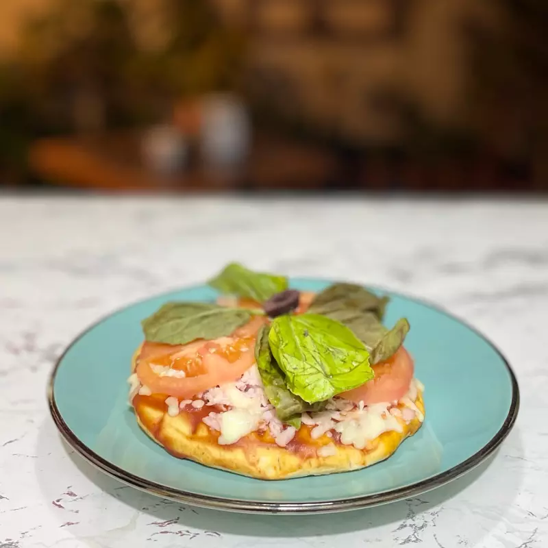 Pizza Queso & Albahaca