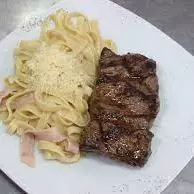 Fettuccine a lo alfredo + chuleta