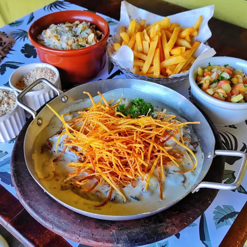 Filé mignon no molho de gorgonzola