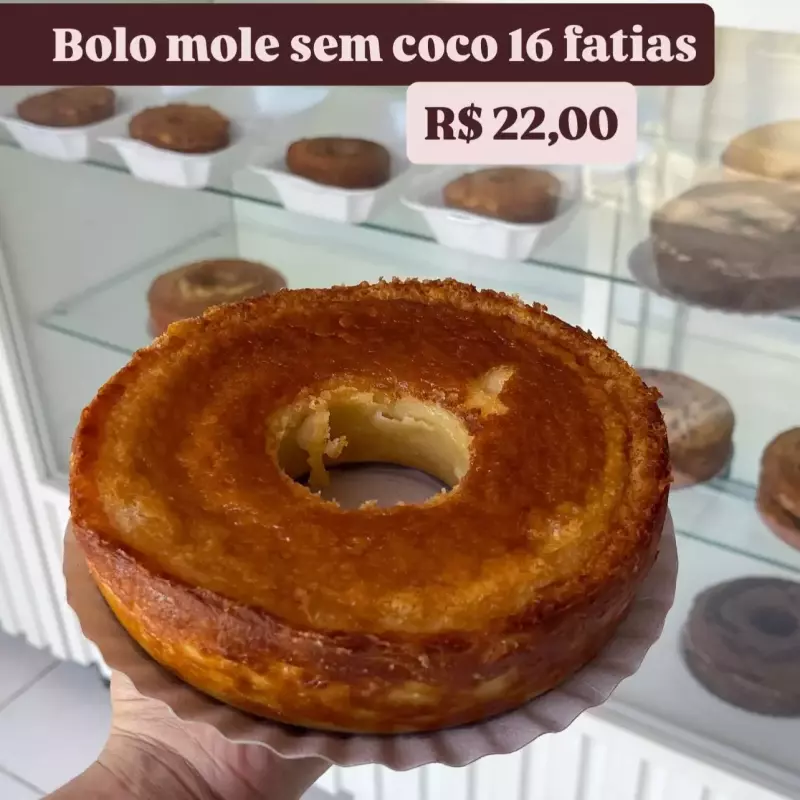 Bolo mole sem coco 16 fatias