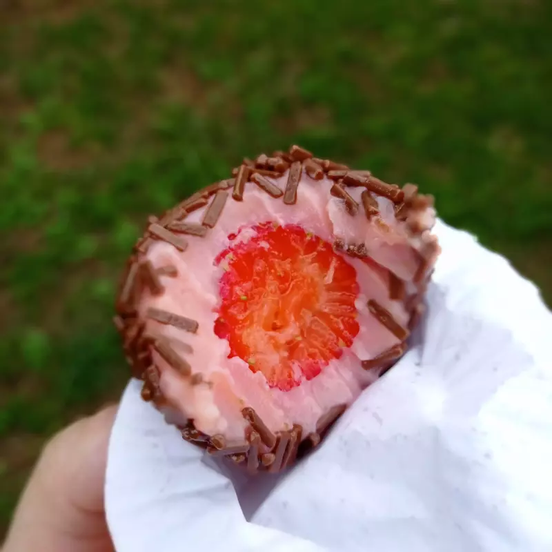 Coxinha de Morango Sensação