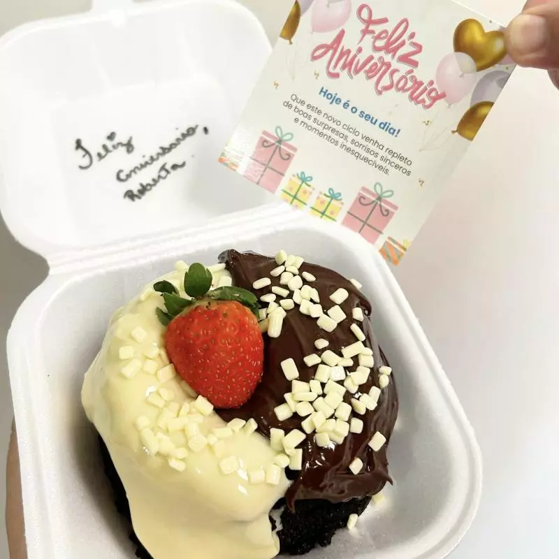 Bolo Mini Aniversário + Cartão