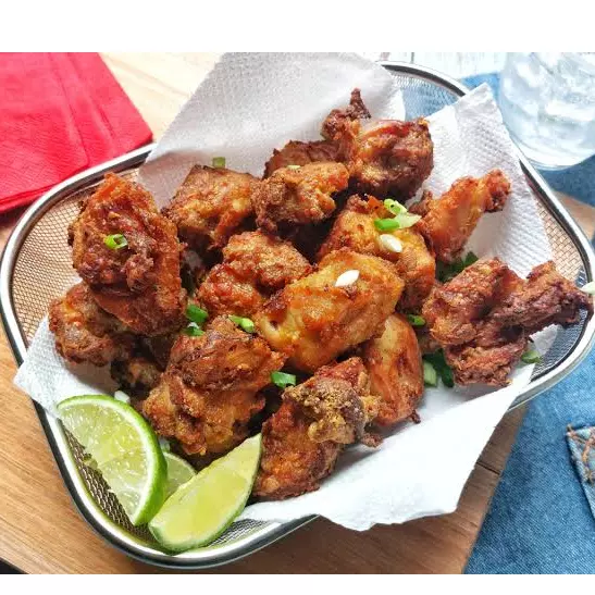 Porção de frango frito