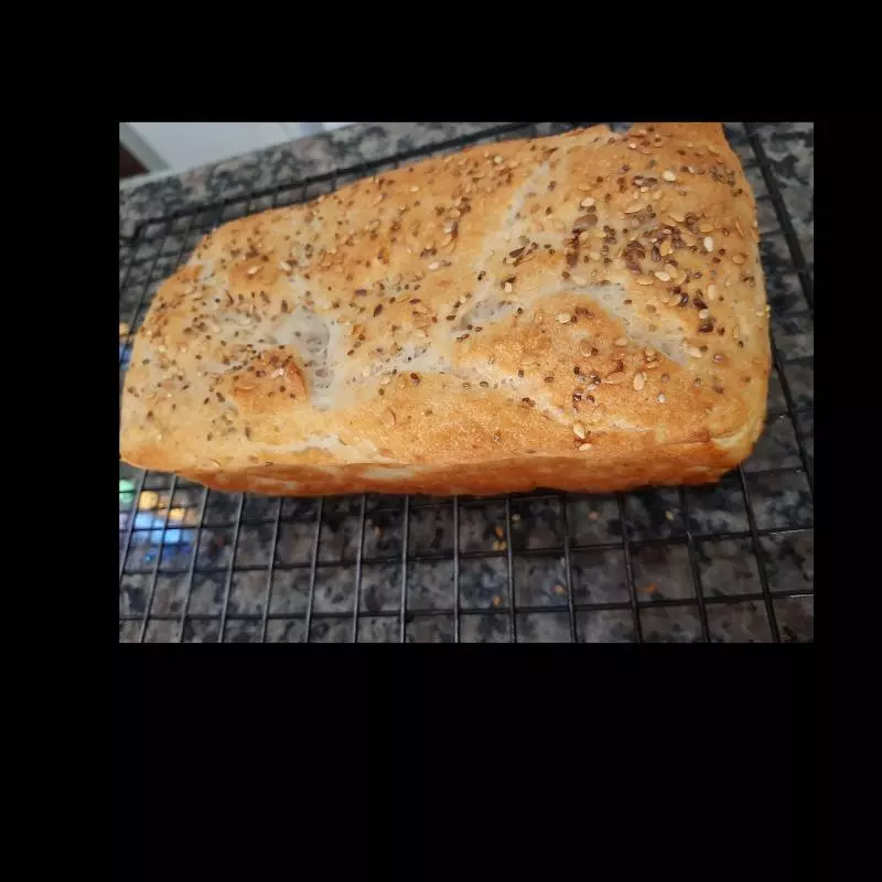 Pão de forma vegano com grãos