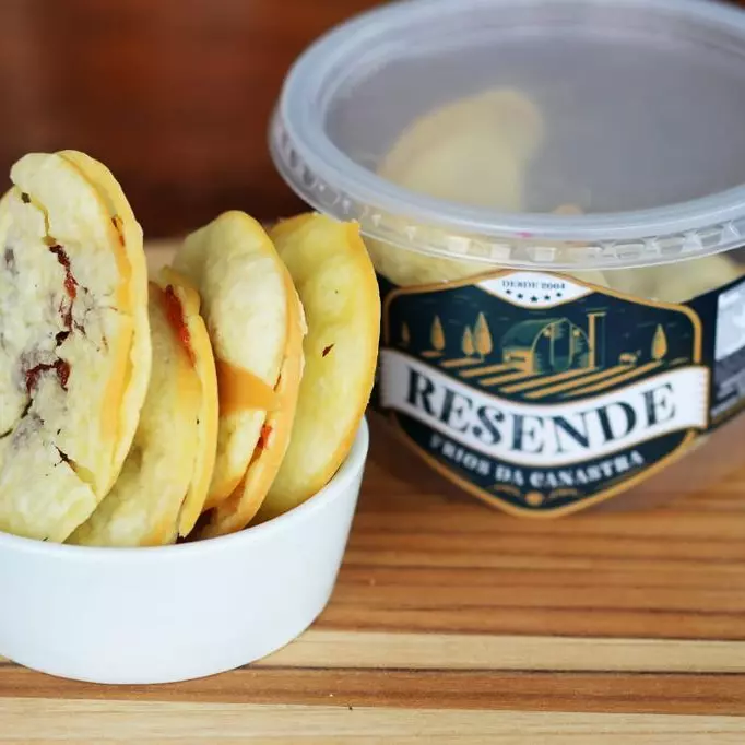 DESIDRATADO PROVOLONE COM GOIABADA