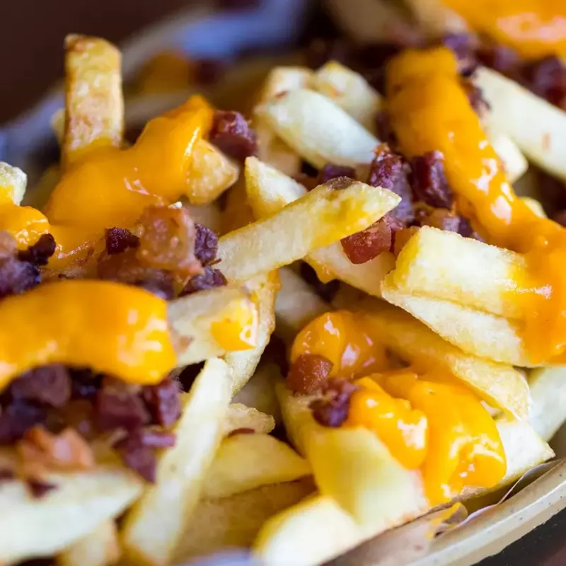 733 - Batata Frita Cheddar e Bacon