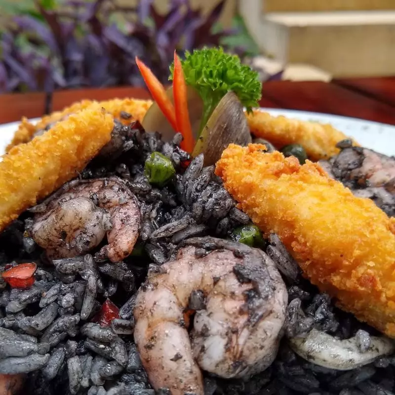 Arroz Con Mariscos Tinta De Calamar
