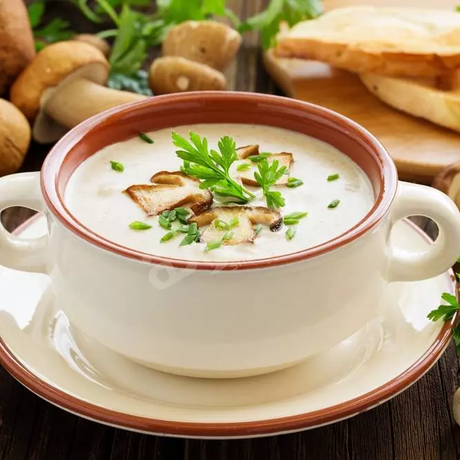 شوربه فريش مشروم
