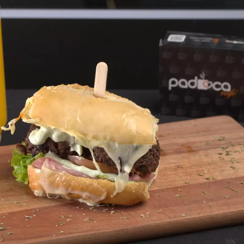 Pão com Bolinho Completo