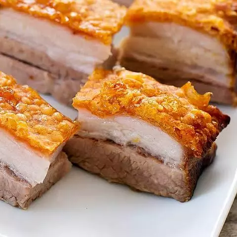 Barriga suina na brasa!