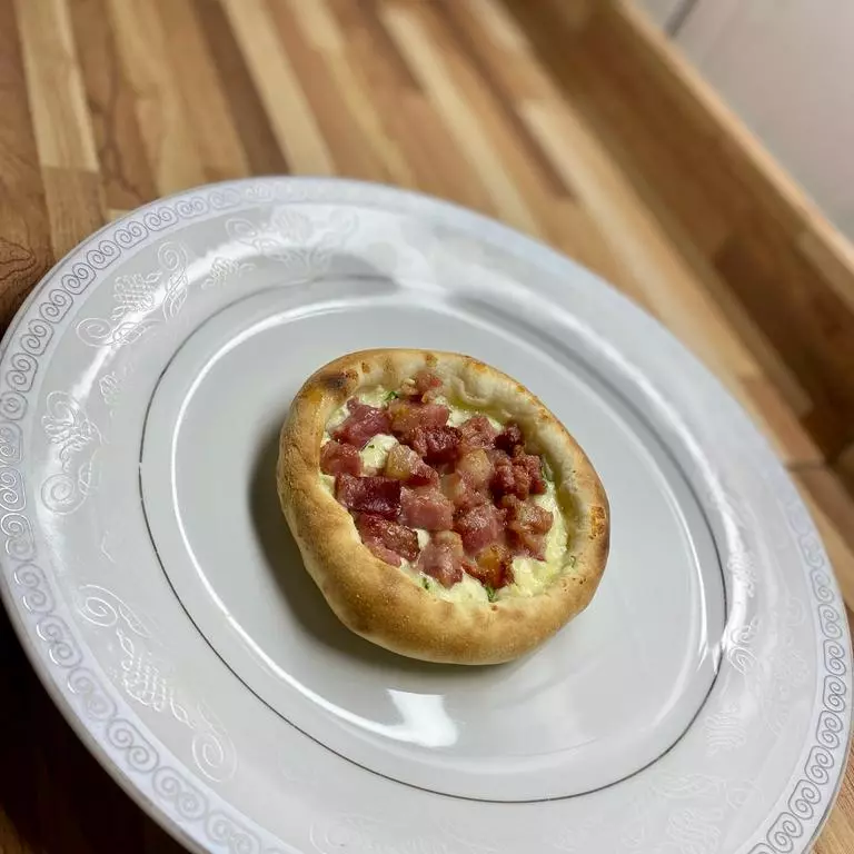 Esfiha de bacon