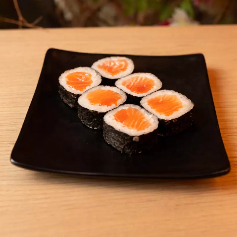 HOSSOMAKI DE SALMÃO
