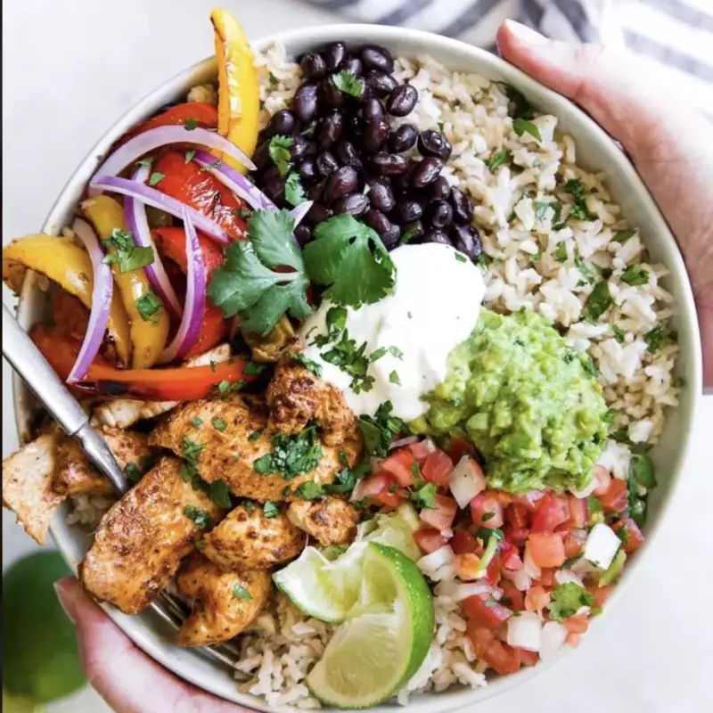Lunes 4 Mayo -Chicken burrito bowl