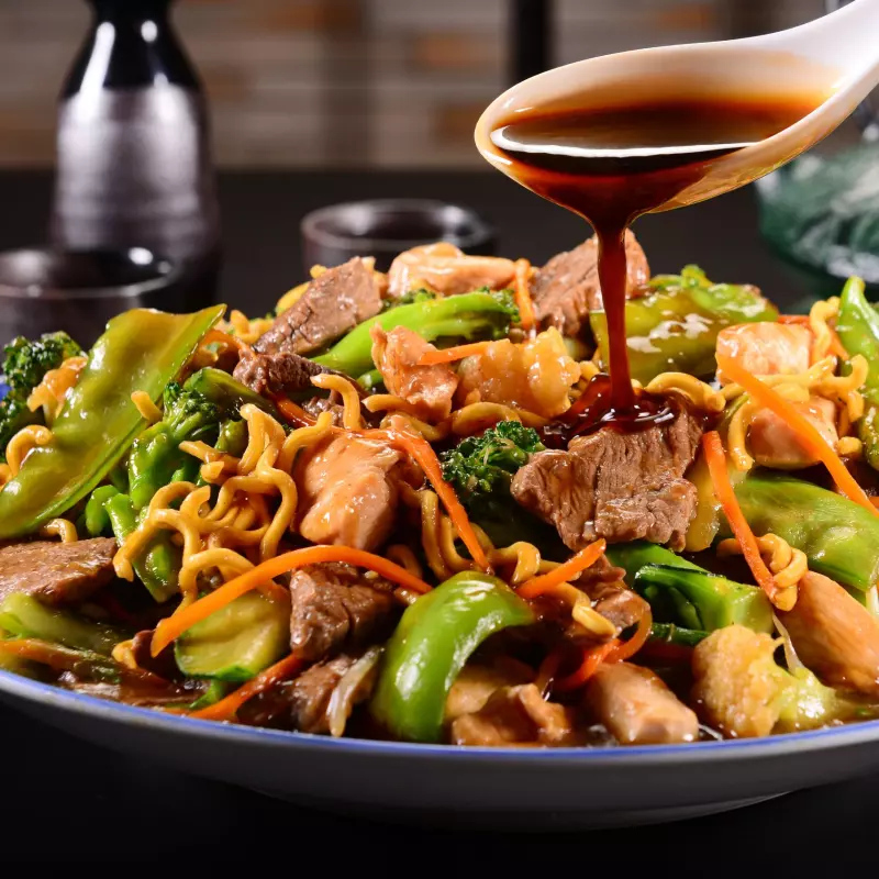Yakisoba de Carne Suina P