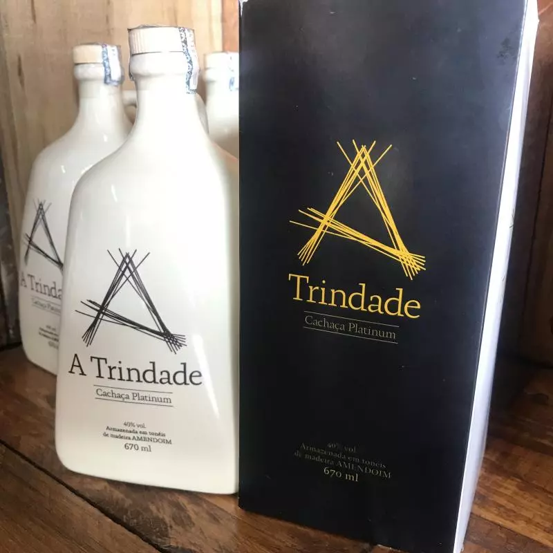 Cachaça A Trindade - Platinum - 670ml