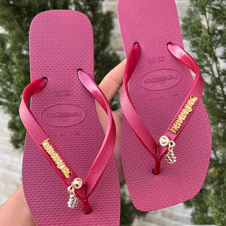 Fem ping trevo da sorte bordô