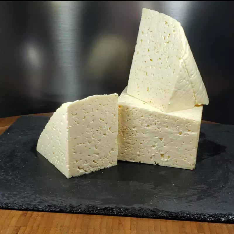 Queso Semi Duro 1/2 Kilo