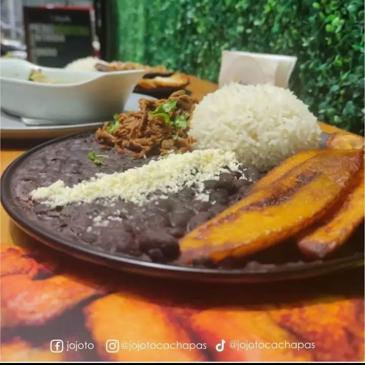 ME. Pabellón criollo