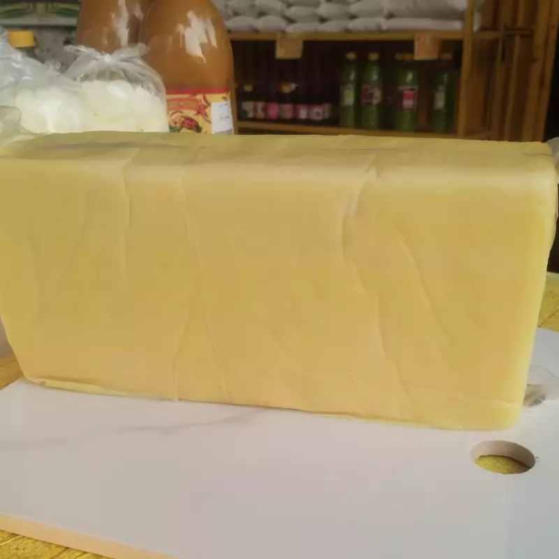 Queijo Manteiga - 1 Kilo