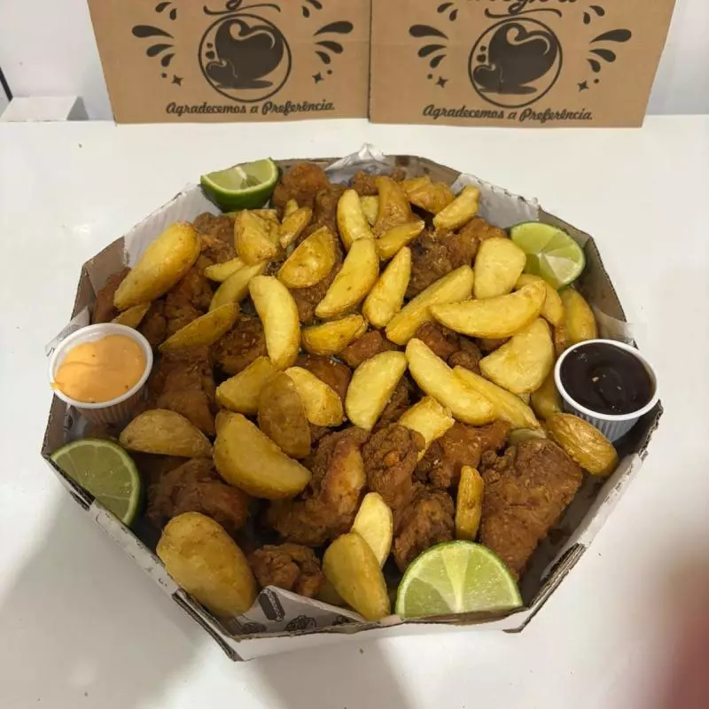 FRANGO A PASSARINHO E BATATA RUSTICA