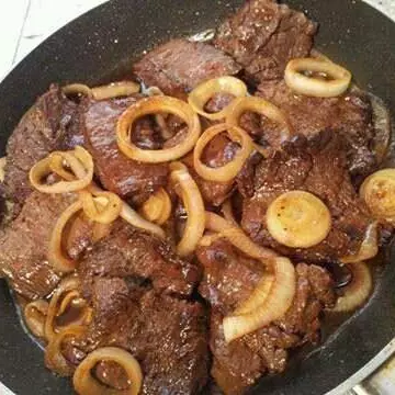 Bife Acebolado