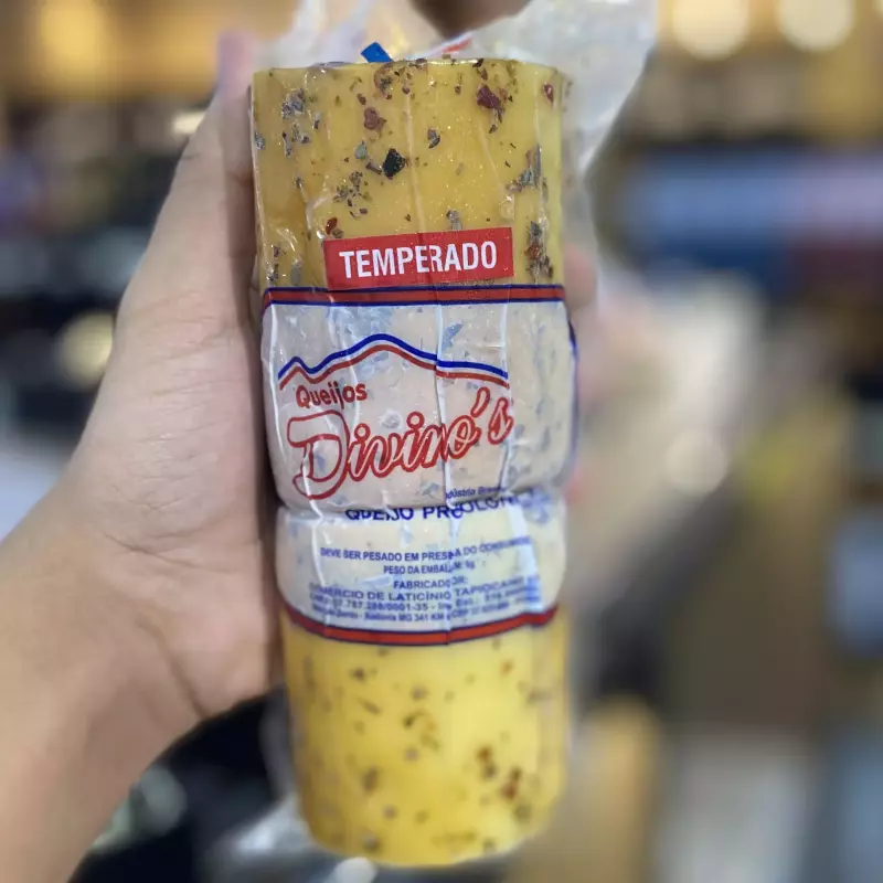 Queijo divinos provolone temperado