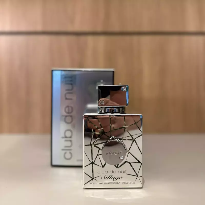 Lattafa Club De Nuit Sillage