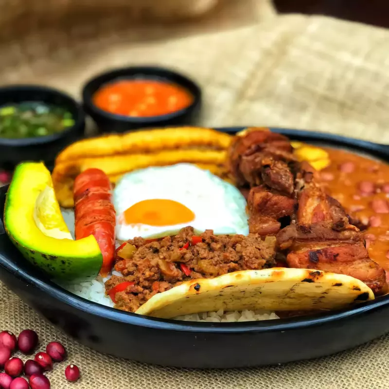 ESPECIAL DEL DIA FRIJOLADA