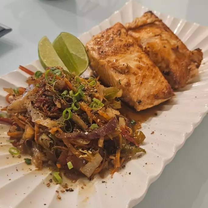 POSTA DE SALMÃO GRELHADO