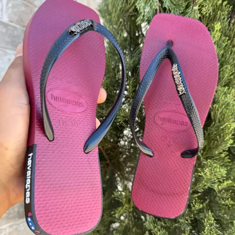 Fem traseirinha bordô/preto