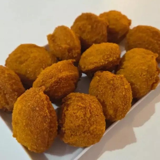 6 mine bolinhos sem recheio