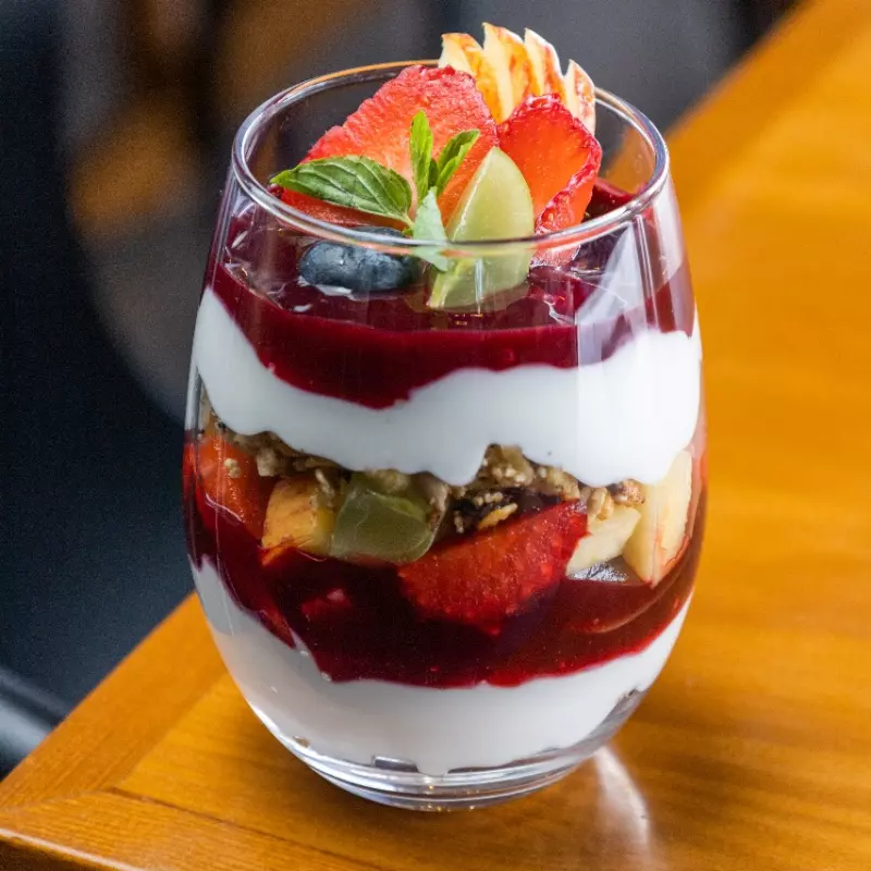 Perfecto de frutas y yogurt