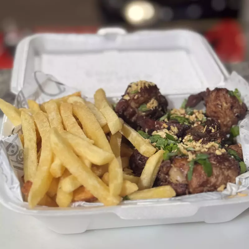 Frango à Passarinho c/Fritas (P)