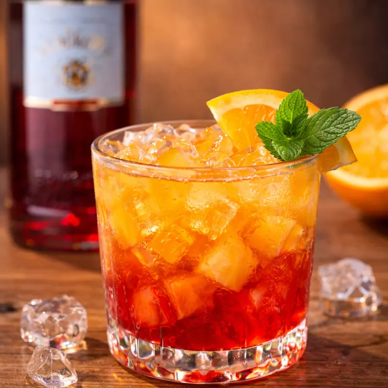 CAMPARI COM LARANJA