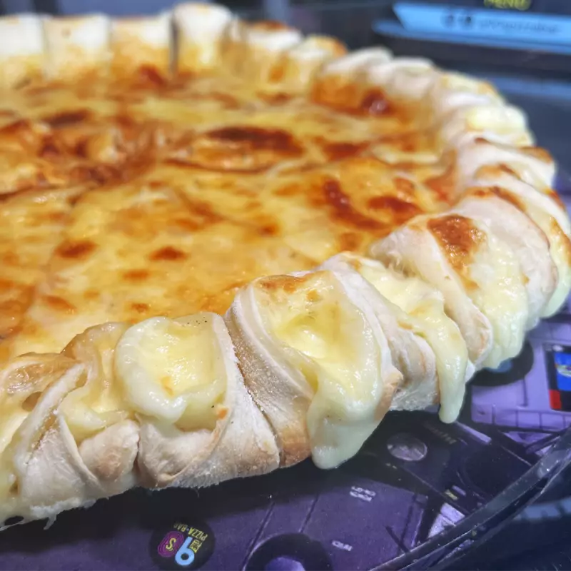 MEGA QUESO