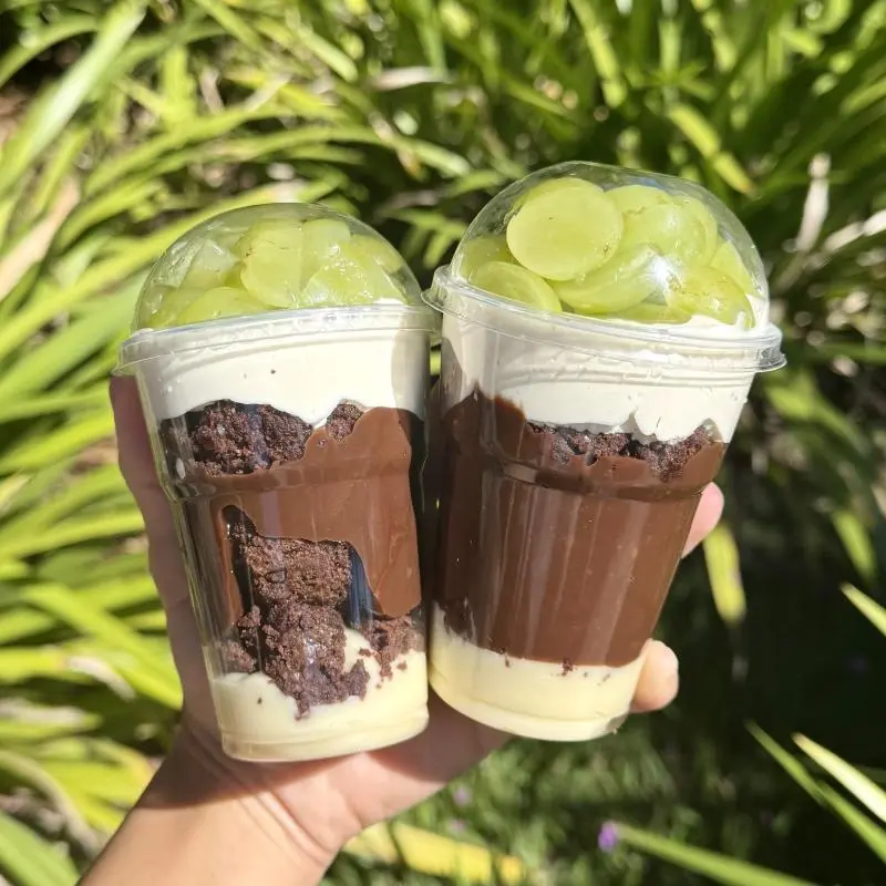 COPO BROWNIE EXPLOSÃO DE UVA