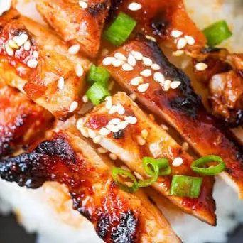 Pechug de pollo rellena de nopal )(copy)