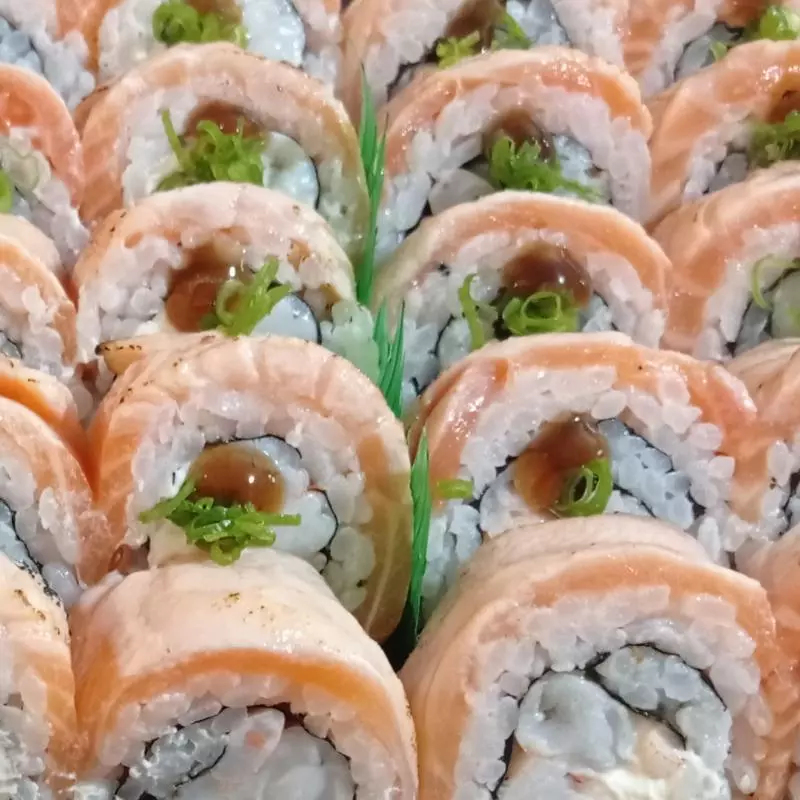Uramaki camarão Tataki 5 unidades