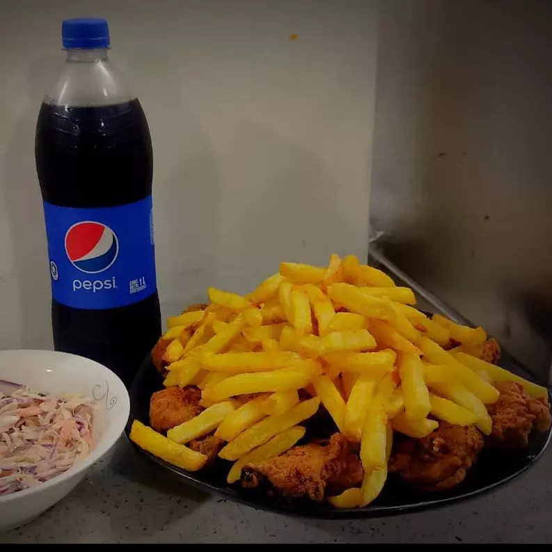 1/2 POLLO A LA BROASTER