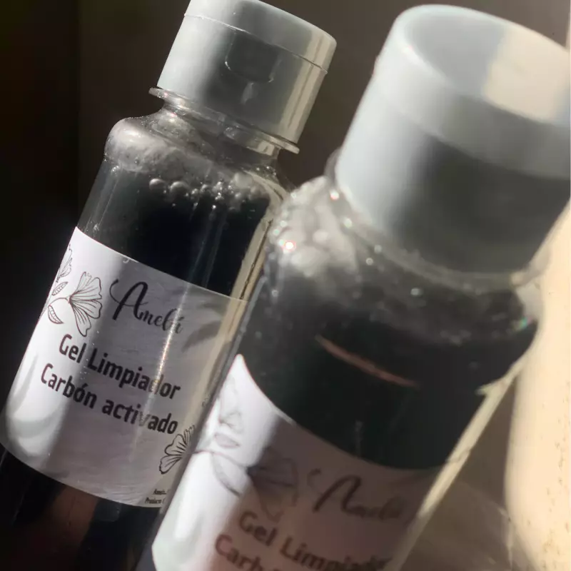 Gel Facial de Carbón 🪨(copy)
