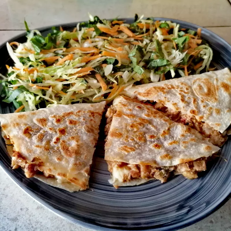 Quesadilla Chicharrón Prensado