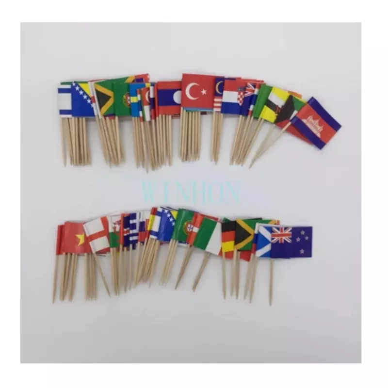 Espeto c/ Bandeirinhas 50un