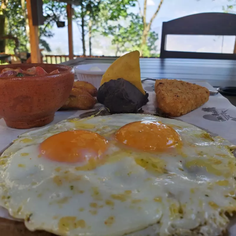 TRADICIONAL Traditional breakfast