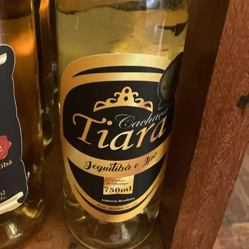 CACHAÇA TIARA JEQUITIBA E IPE