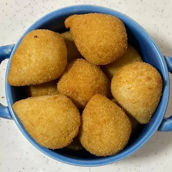 10 Salgados de festa  (fritos)