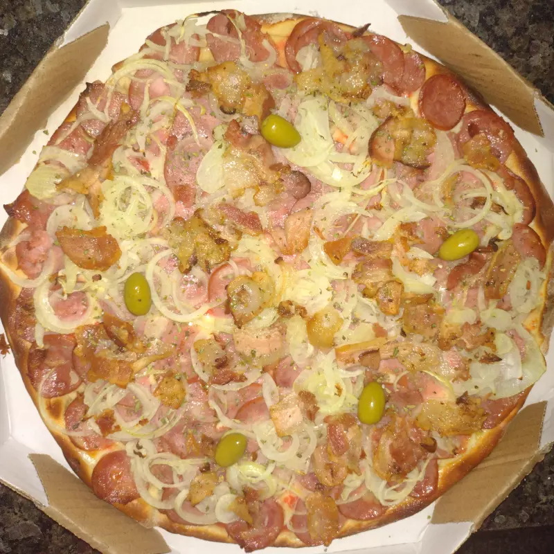 12- Calabresa com Bacon