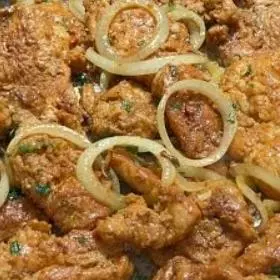 Frango grelhado com cebola