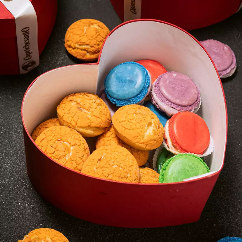 💖Corazón Profiteroles y Macarrones