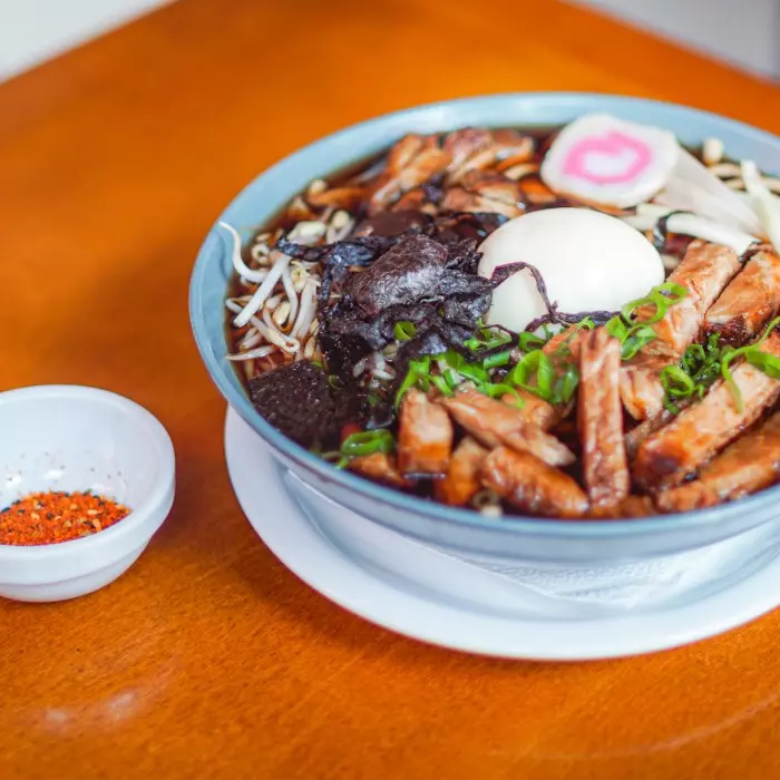 Lamen tradicional lombo