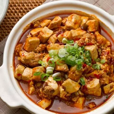 Taufu frito c/ carne picante